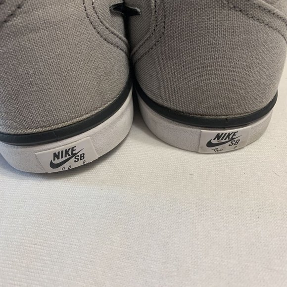 Nike Sb Check Solarsoft Canvas 843896-016 Unisex - Picture 4 of 8